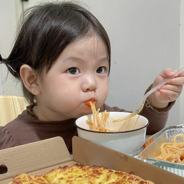 Trẻ biếng ăn, mất cảm gi&aacute;c th&egrave;m ăn, chậm lớn v&agrave;o m&ugrave;a nồm ẩm? Đừng vội bồi bổ, điều quan trọng l&agrave; chăm s&oacute;c tốt hệ ti&ecirc;u h&oacute;a- Ảnh 3.