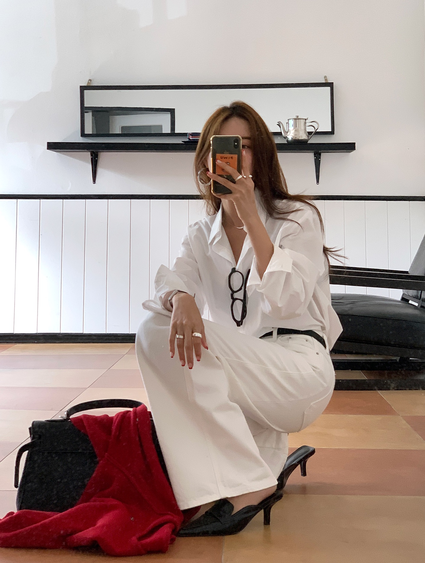 4 mẫu &aacute;o basic m&ugrave;a h&egrave; cho những ai th&iacute;ch sự đơn giản- Ảnh 10.