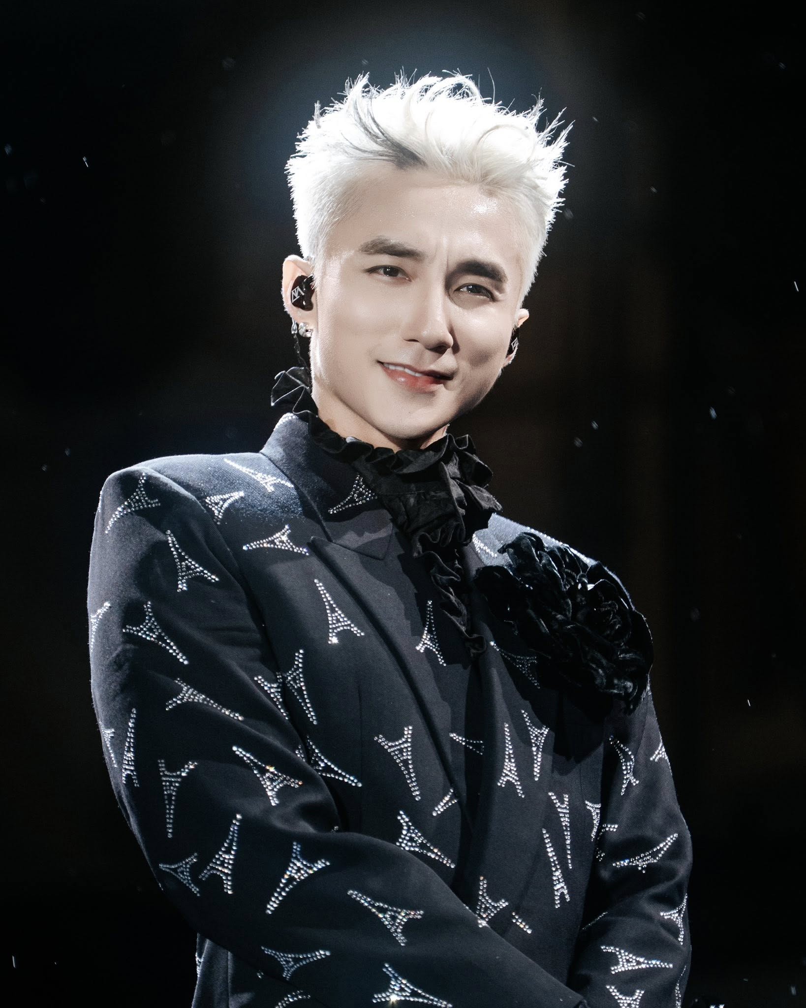 Ca sĩ Việt vừa lọt đề cử đẹp trai nhất thế giới 2026: Được Bộ VH-TT&DL vinh danh, top 100 nam thần ch&acirc;u &Aacute;- Ảnh 7.