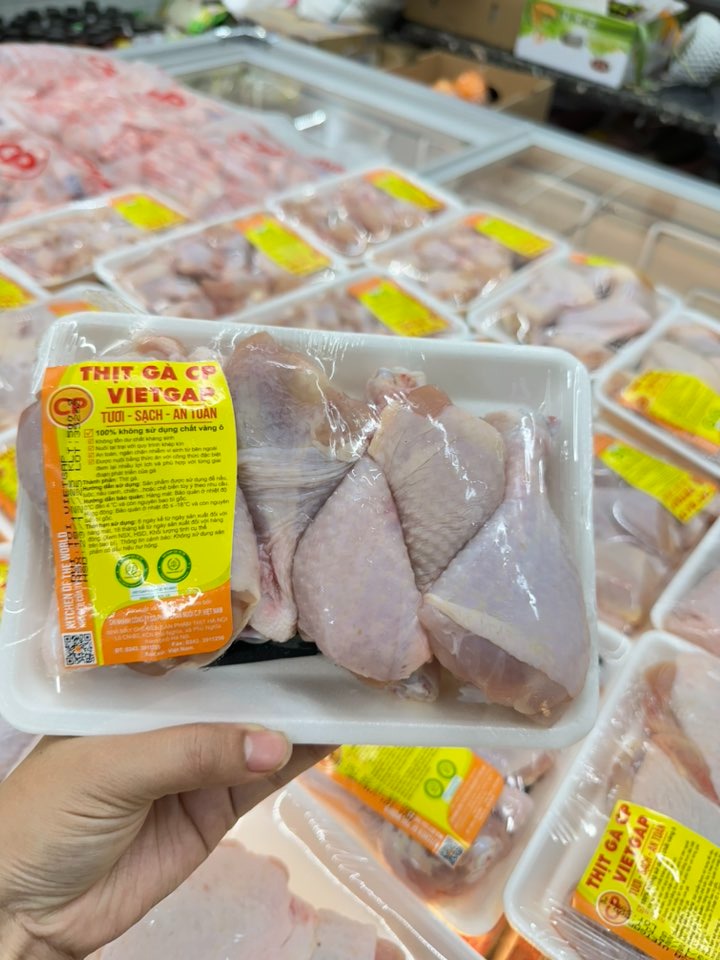 Mua g&agrave; đ&oacute;ng khay trong si&ecirc;u thị: Nh&acirc;n vi&ecirc;n tiết lộ chi tiết "v&agrave;ng" nhiều người bỏ qua- Ảnh 2.