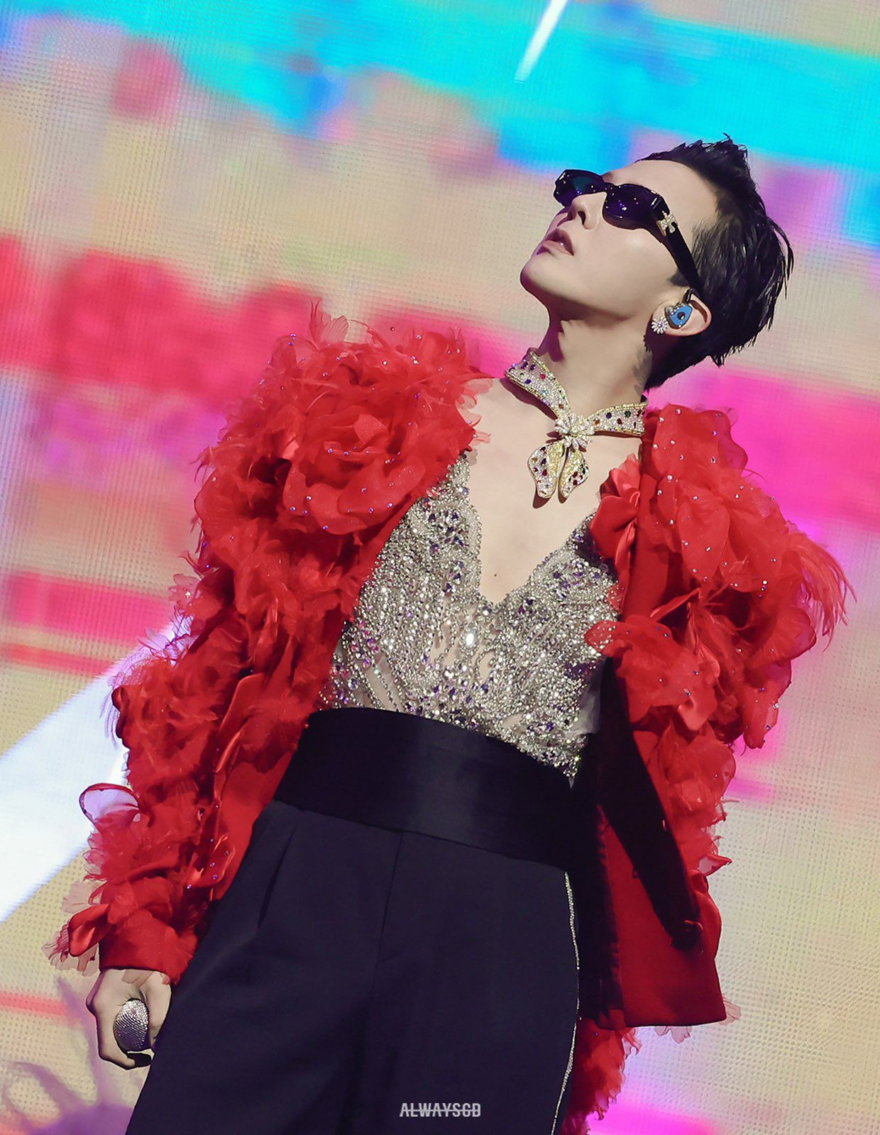 Số tiền hơn 7.000 tỷ kh&ocirc;ng phải l&agrave; tất cả của G-Dragon- Ảnh 2.