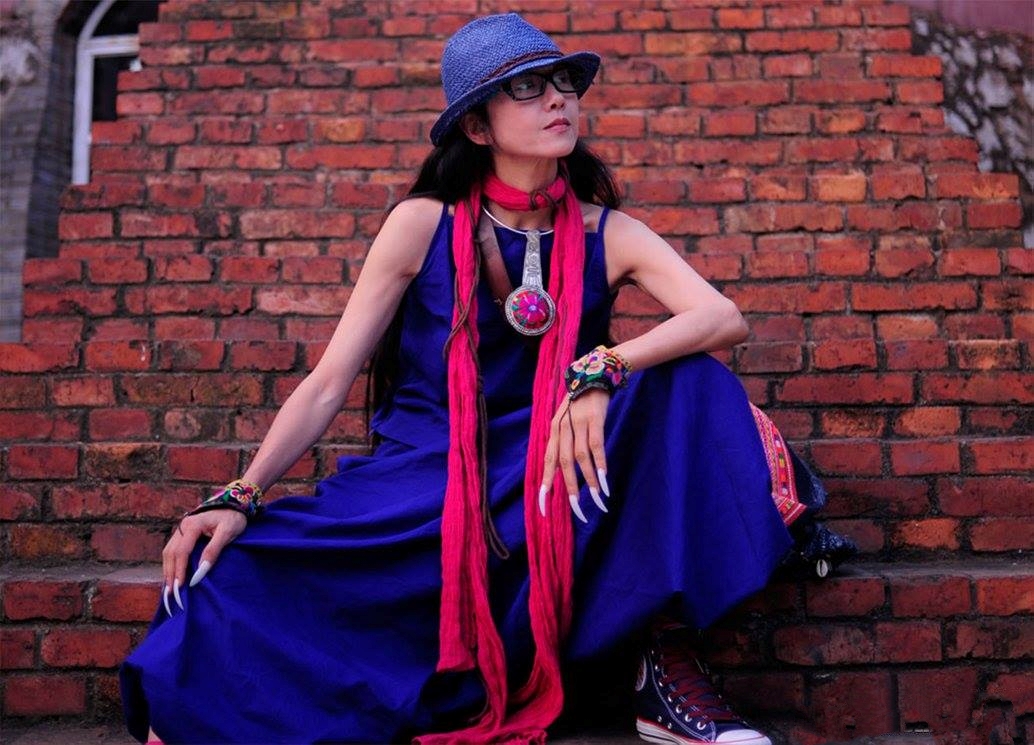 Cả MXH đang c&atilde;i nhau kịch liệt v&igrave; nhan sắc 68 tuổi của Dương Lệ B&igrave;nh- Ảnh 11.