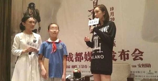 Mỹ nh&acirc;n đầu ti&ecirc;n sống s&oacute;t qua 4 lần cấm s&oacute;ng: Đ&ocirc;i mắt l&agrave; ngoại lệ quốc gia, nghỉ h&aacute;t 12 năm vẫn bị đ&ograve;i album mỗi ng&agrave;y- Ảnh 7.