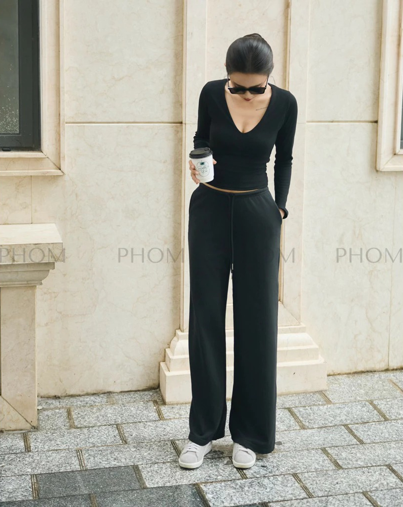 Tiếp vi&ecirc;n h&agrave;ng kh&ocirc;ng khuy&ecirc;n: Tr&aacute;nh diện 5 item n&agrave;y khi đi m&aacute;y bay, bằng kh&ocirc;ng sẽ rất chật vật- Ảnh 1.