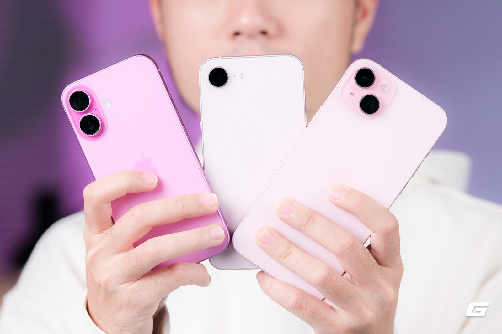 Tr&ecirc;n tay đủ 3 m&agrave;u iPhone 17e ch&iacute;nh h&atilde;ng: Thiết kế kh&ocirc;ng đổi, m&agrave;u hồng l&agrave; điểm nhấn, hiệu năng cực mạnh, gi&aacute; 18 triệu- Ảnh 5.