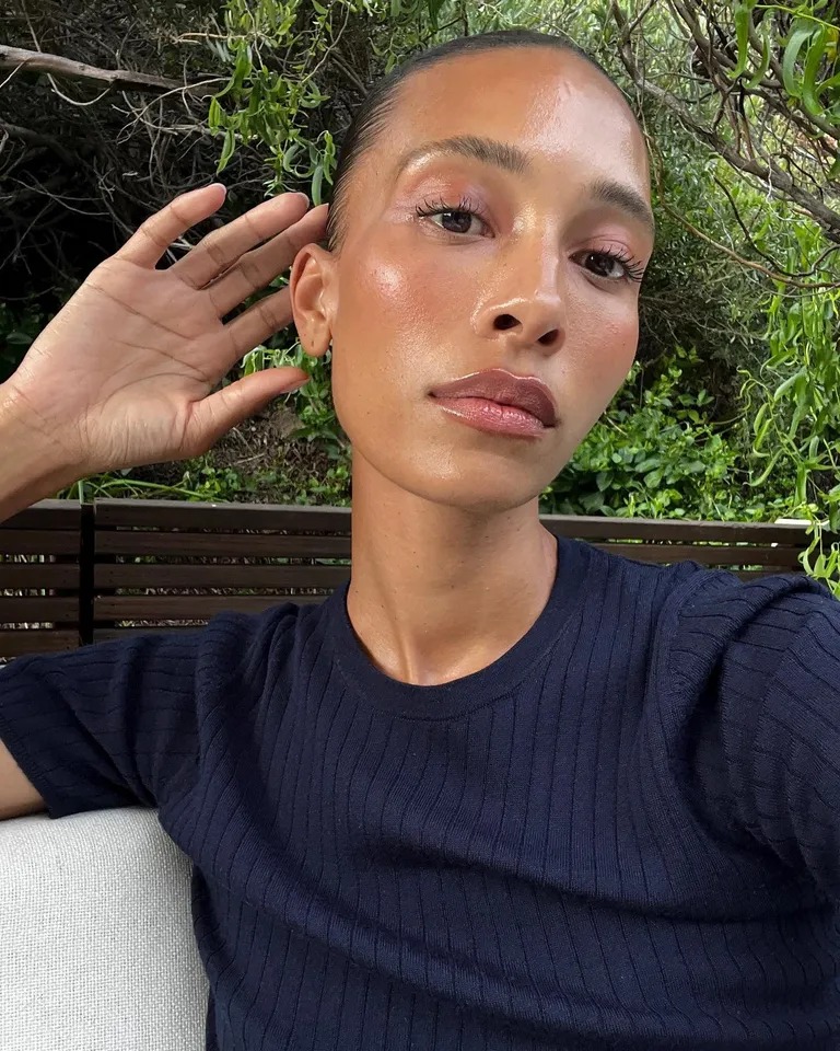 BTV l&agrave;m đẹp chỉ chi&ecirc;u "xương m&aacute;u" gi&uacute;p l&agrave;n da l&ecirc;n tr&igrave;nh, đẹp căng b&oacute;ng mướt rượt- Ảnh 3.