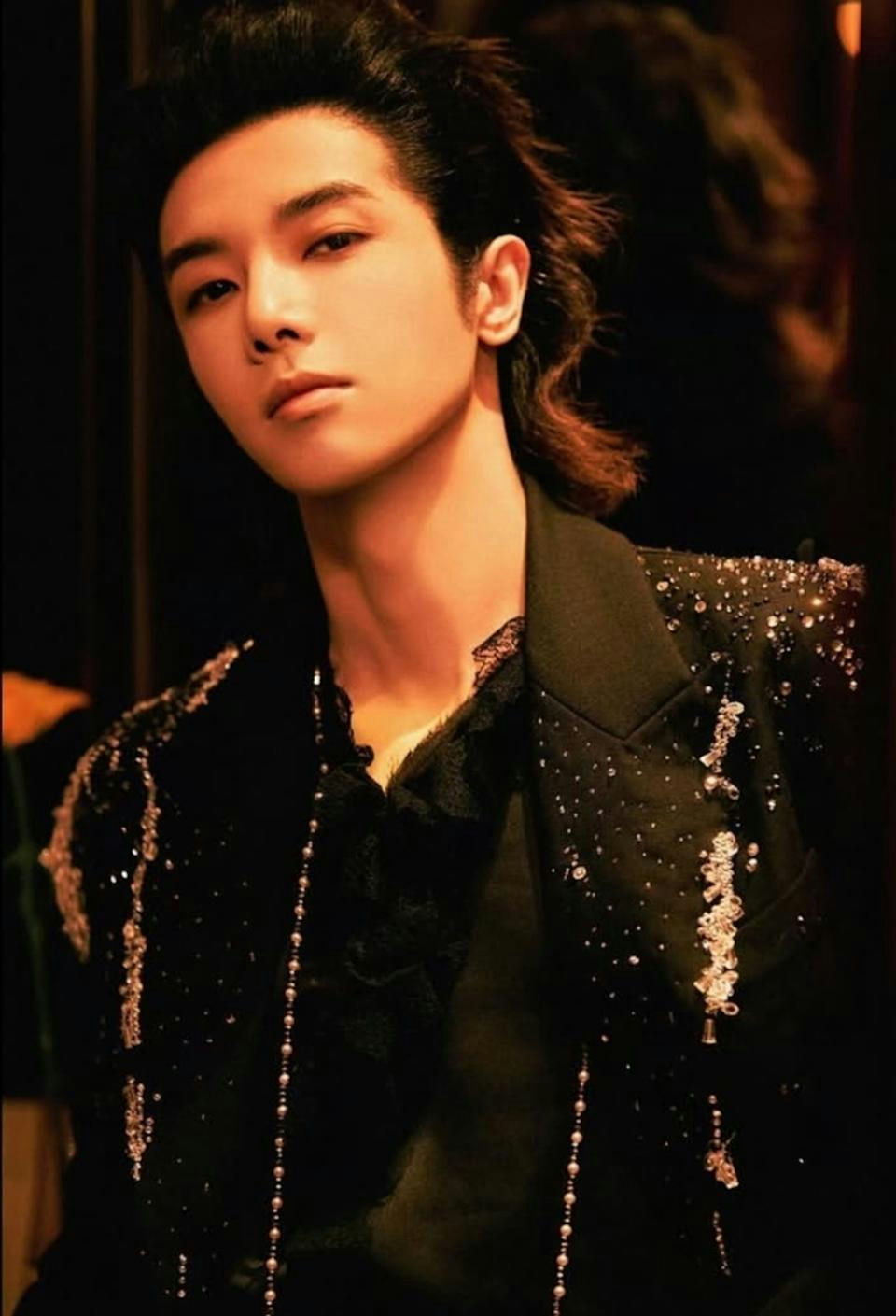 Hội thiếu gia nh&agrave; tr&acirc;m anh thế phiệt gi&agrave;u nổi danh showbiz: Vừa đẹp m&atilde; vừa c&oacute; tiền, ai m&agrave; l&agrave;m lại c&aacute;c anh!- Ảnh 2.