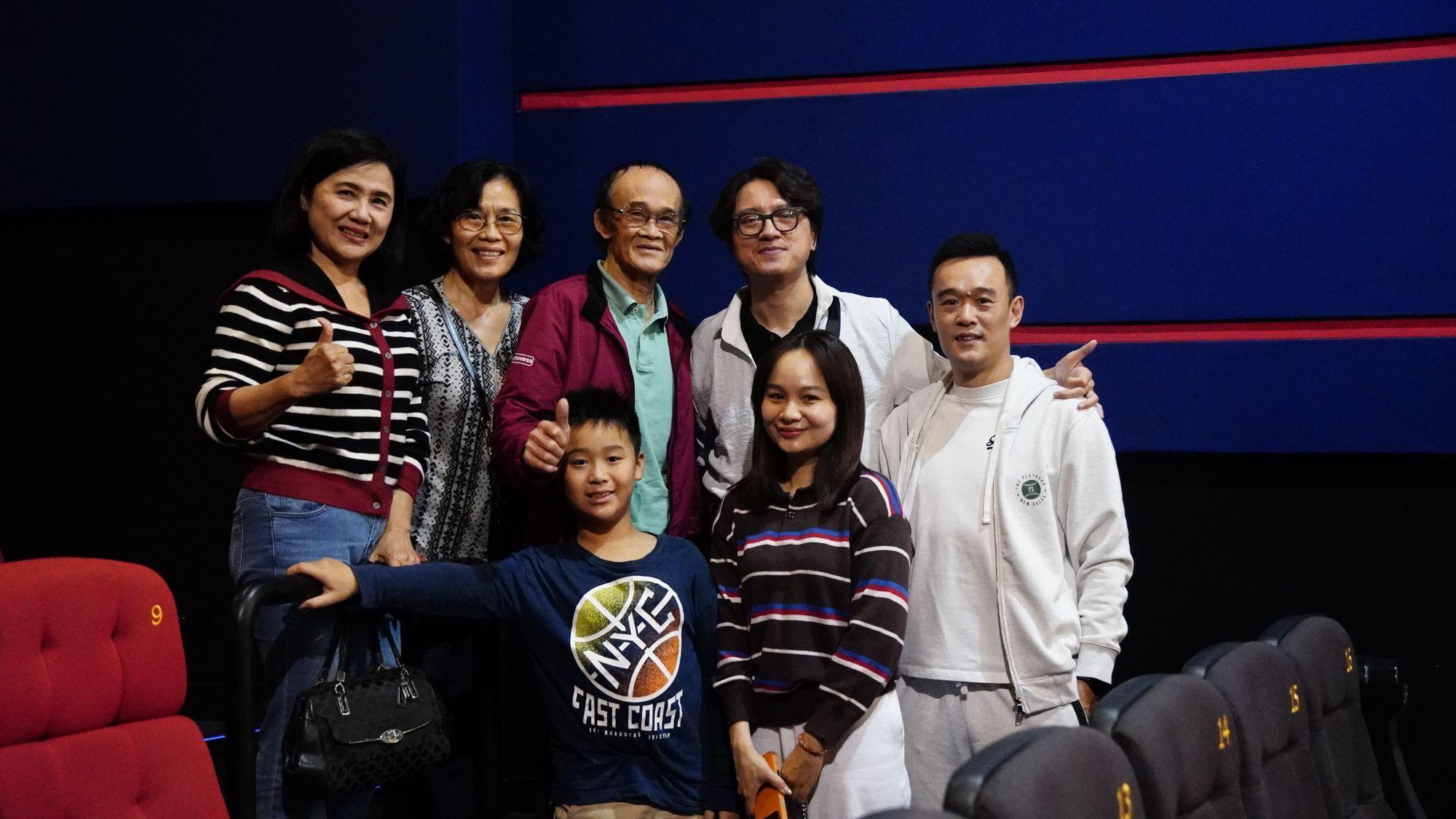 Ra rạp c&ugrave;ng &ldquo;Nh&agrave; M&igrave;nh Đi Th&ocirc;i&rdquo; - bộ phim chạm tới tr&aacute;i tim kh&ocirc;ng chỉ người trẻ m&agrave; c&ograve;n rất nhiều phụ huynh- Ảnh 6.