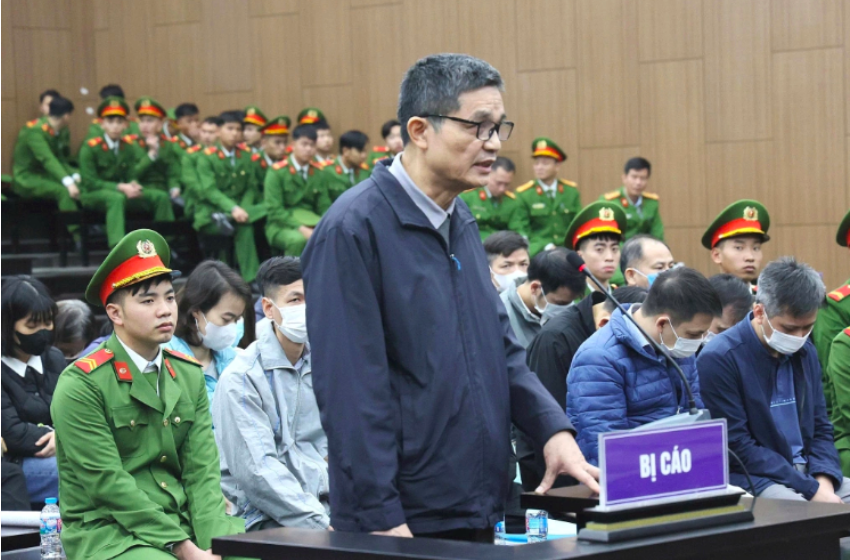 Hai cựu Cục trưởng Cục An to&agrave;n thực phẩm kh&aacute;ng c&aacute;o xin giảm nhẹ h&igrave;nh phạt sau &aacute;n t&ugrave; v&igrave; nhận hối lộ- Ảnh 1.