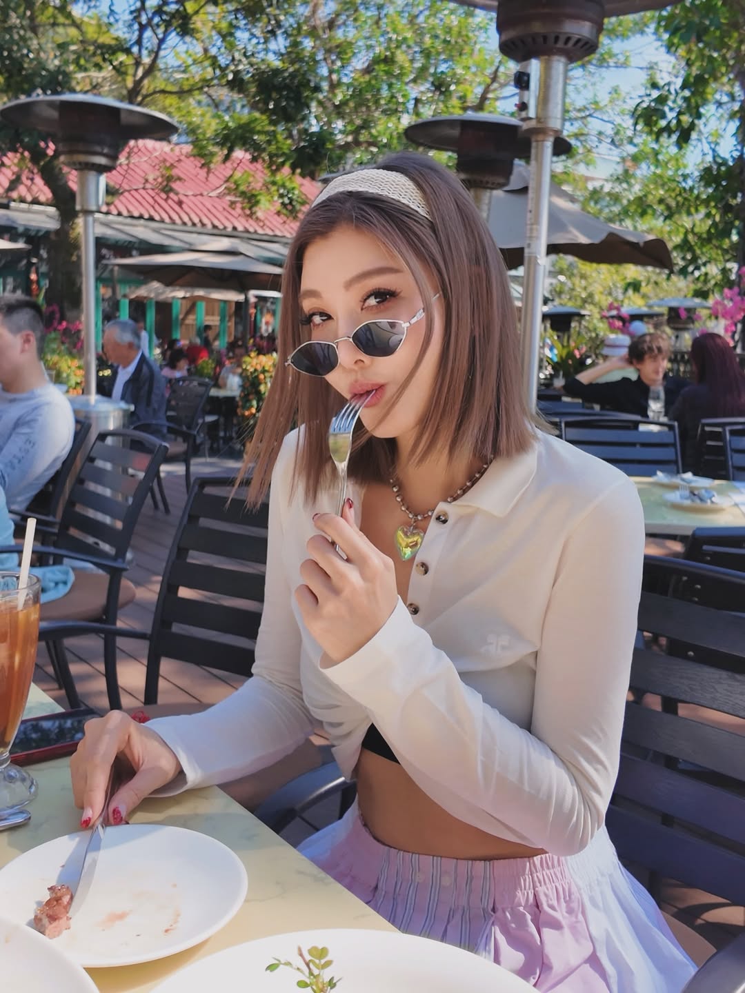 Nữ diễn vi&ecirc;n ly dị chủ tập đo&agrave;n th&eacute;p: Giờ nắm 674 tỷ, 12 bất động sản v&agrave; phải 