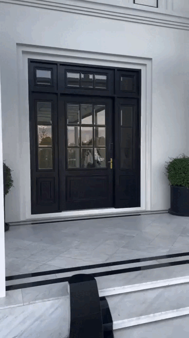 Dinh thự 8000m&sup2; đi "m&ograve;n g&oacute;t ch&acirc;n" kh&ocirc;ng hết của ma nữ đẹp nhất Th&aacute;i Lan- Ảnh 2.