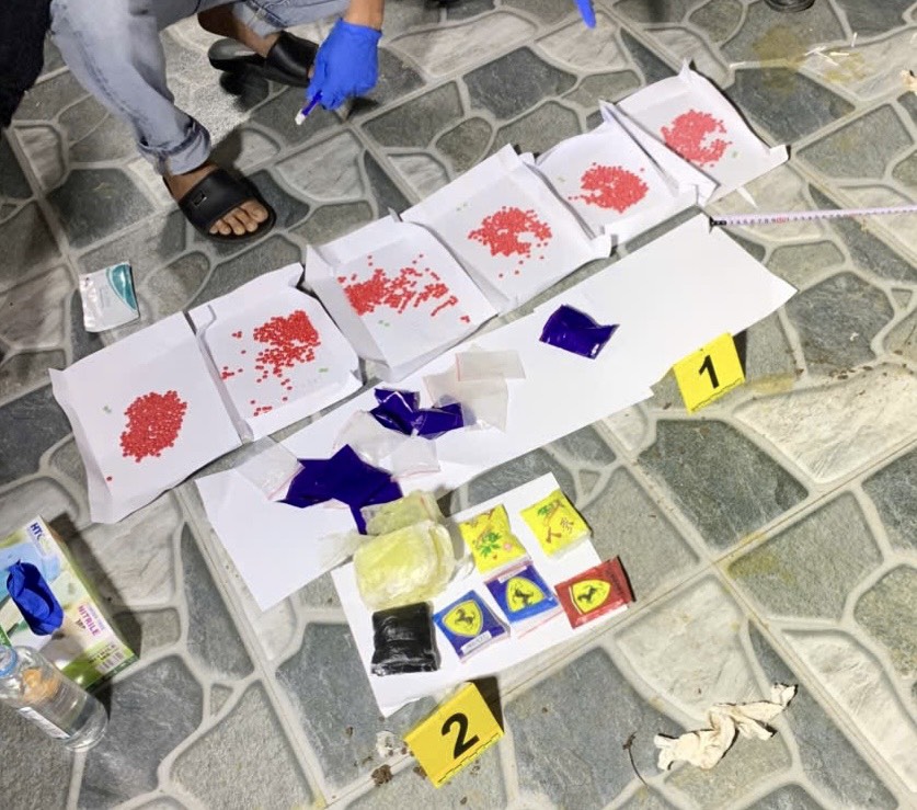 Bất ngờ với số ma t&uacute;y cất giấu của kẻ vừa cai nghiện- Ảnh 2.