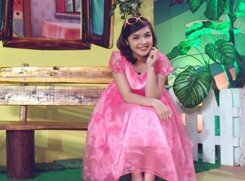 Chị g&aacute;i Ho&agrave; Minzy l&agrave; MC VTV từng dẫn chương tr&igrave;nh "nổi đ&igrave;nh đ&aacute;m" 15 năm trước, kh&aacute;n giả năm ấy giờ đ&atilde; U30- Ảnh 1.