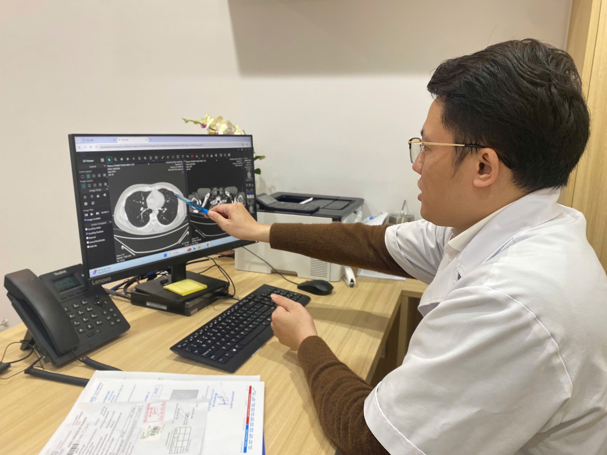 B&aacute;c sĩ ung bướu cảnh b&aacute;o: Đ&acirc;y l&agrave; những t&iacute;n hiệu "k&ecirc;u cứu" của cơ thể, nếu c&oacute; cần đi kh&aacute;m ngay- Ảnh 1.