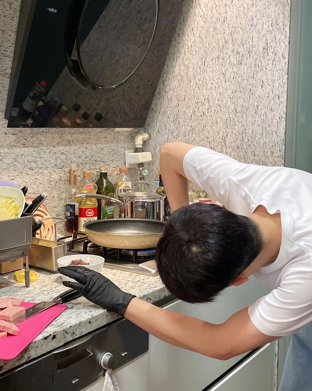 X&ocirc;n xao 1 &ocirc;ng chồng ở TP.HCM định đưa cho vợ mới sinh 5 th&aacute;ng 50 triệu để l&agrave;m mẹ đơn th&acirc;n v&igrave; "kh&ocirc;ng chịu l&agrave;m việc"- Ảnh 2.