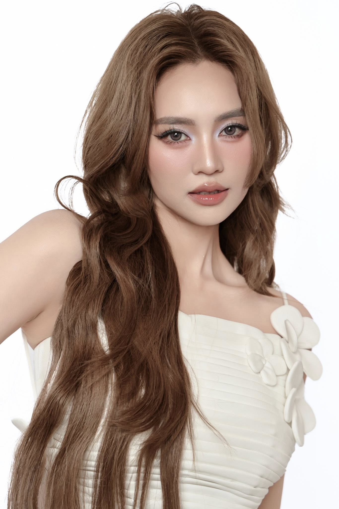 Mỹ nh&acirc;n Việt được đề cử đẹp nhất thế giới 2026: 33 tuổi debut nh&oacute;m nhạc nữ, xinh đẹp kh&iacute; chất m&agrave; vẫn độc th&acirc;n- Ảnh 11.