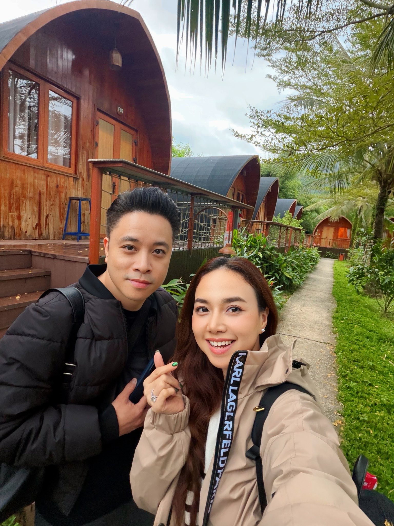 Mỹ nh&acirc;n Việt kỷ niệm 10 năm kết h&ocirc;n với đạo diễn trăm tỷ- Ảnh 9.