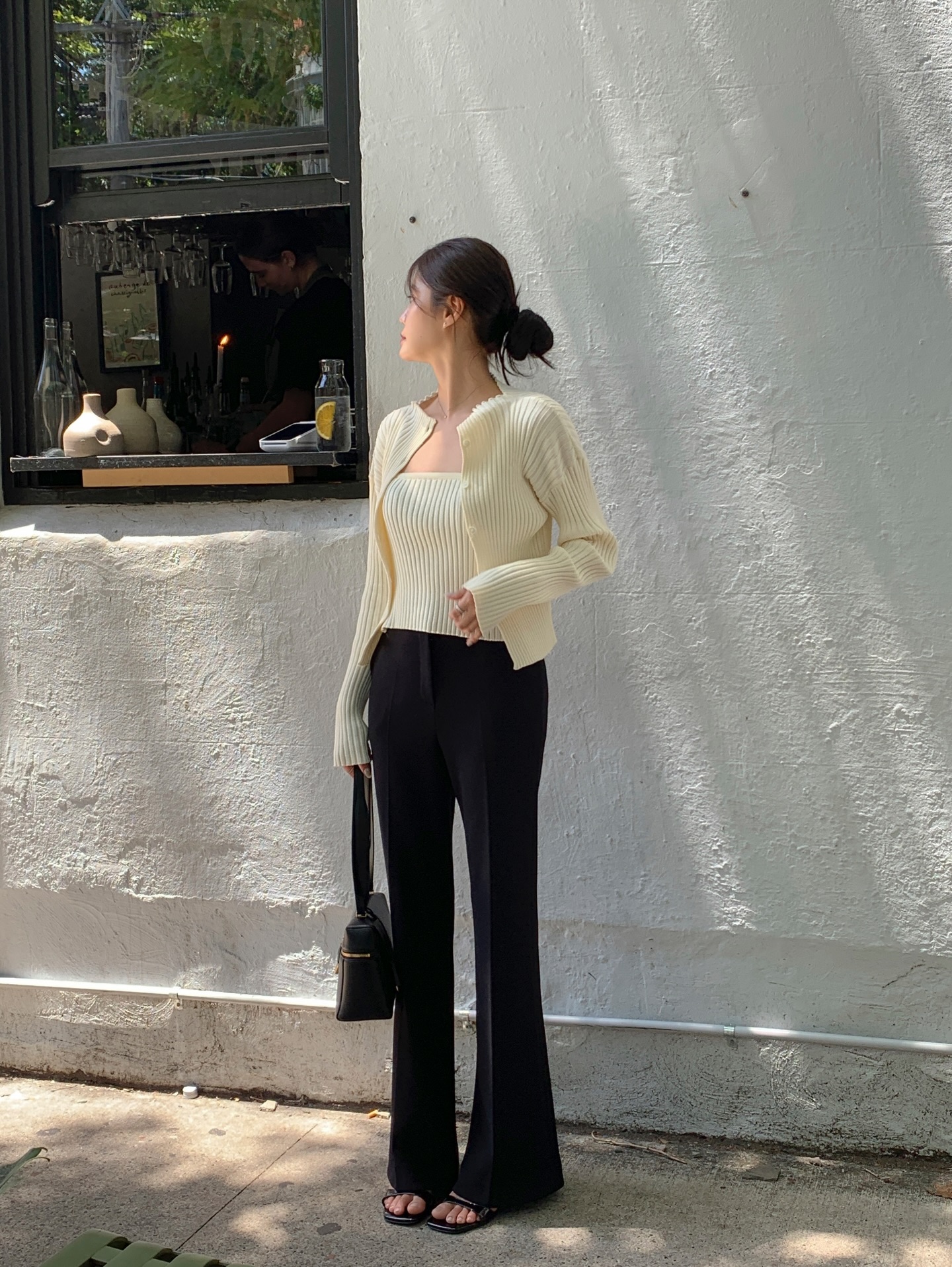 H&egrave; n&agrave;y chị em đừng mặc đồ rộng nữa, h&atilde;y ưu ti&ecirc;n 5 item gọn d&aacute;ng v&agrave; hack chiều cao- Ảnh 7.