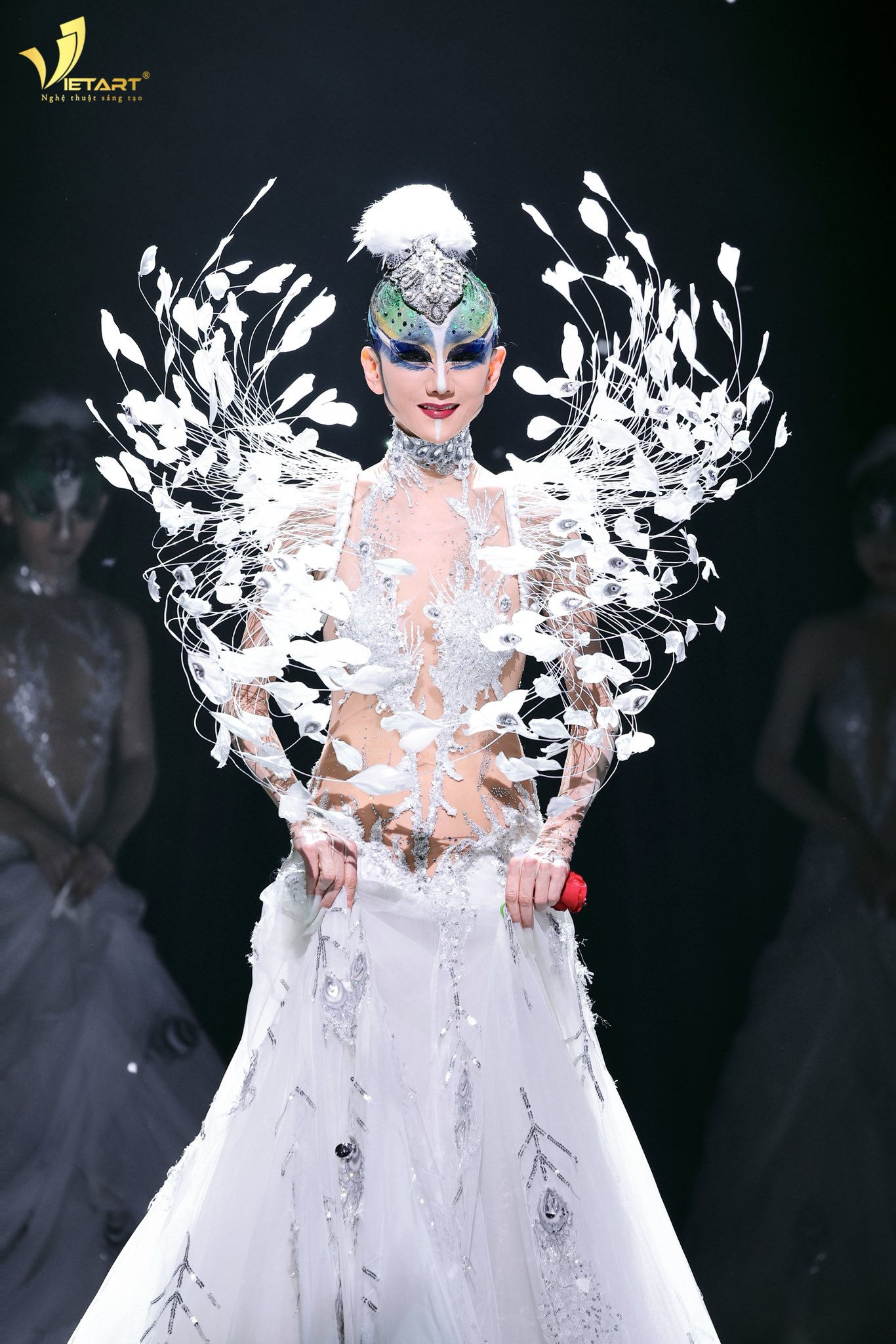 M&oacute;n nước m&agrave; "chim c&ocirc;ng l&agrave;ng m&uacute;a" Dương Lệ B&igrave;nh chăm uống gồm 2 th&agrave;nh phần được đ&aacute;nh gi&aacute; c&oacute; lợi cho nhan sắc, phụ nữ 40+ c&agrave;ng n&ecirc;n uống- Ảnh 3.