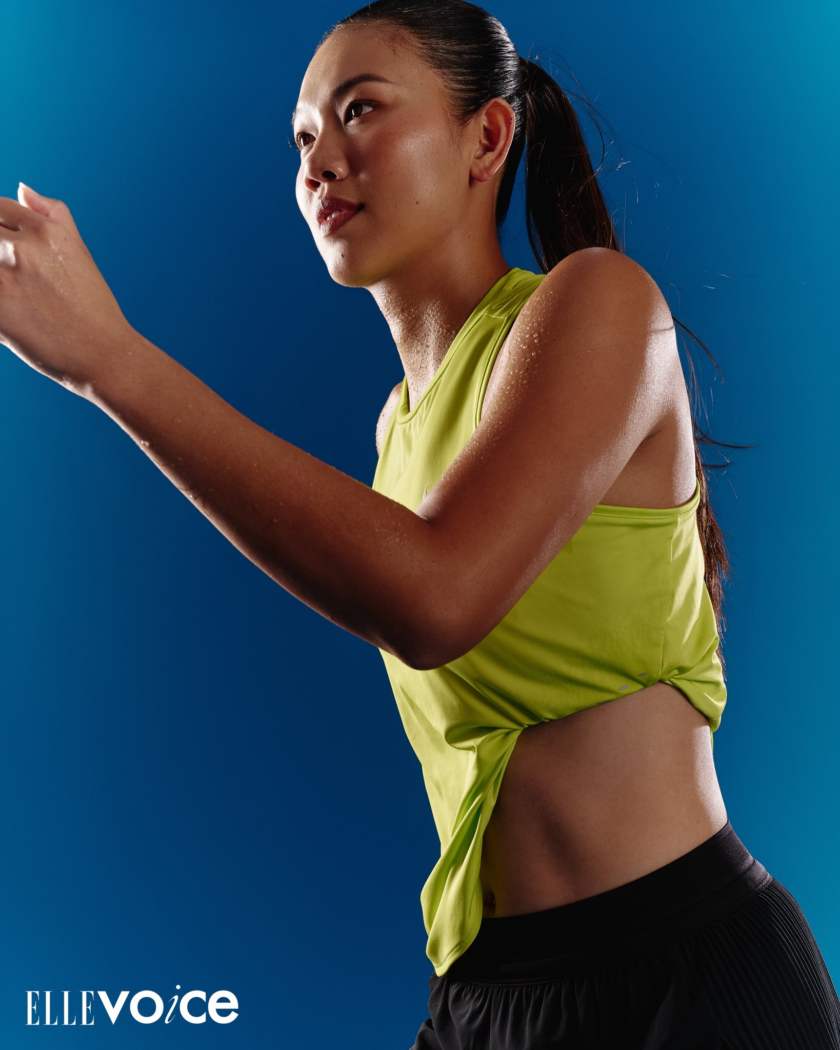 Chẳng cần son phấn, v&aacute;y &aacute;o lụa l&agrave;, &Aacute;nh Vi&ecirc;n vẫn khoẻ v&agrave; đẹp!- Ảnh 3.