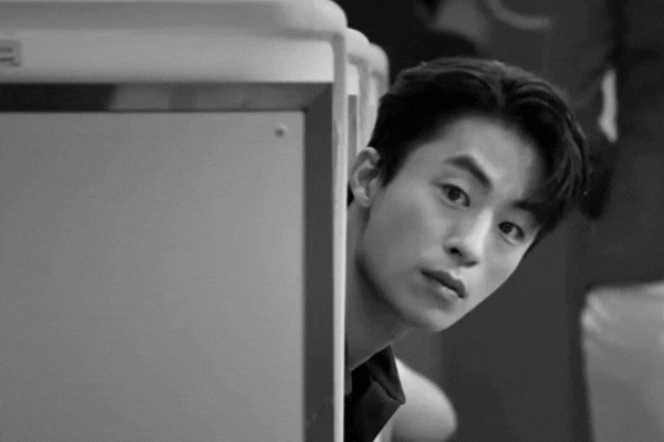 C&oacute; 1 phim H&agrave;n đang hot rần rần khắp MXH Việt: Cặp ch&iacute;nh lấy nước mắt qu&aacute; giỏi, đau thấu t&acirc;m can vẫn phải xem- Ảnh 4.