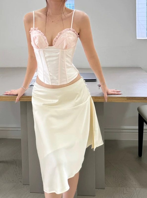 Hội mặc đẹp nhất thế giới b&igrave;nh chọn "chiếc v&aacute;y s&agrave;nh điệu nhất h&egrave;": N&agrave;ng n&agrave;o chưa sắm th&igrave; sống chậm qu&aacute;- Ảnh 17.