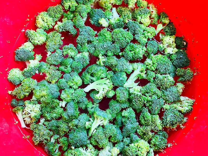 Phụ nữ xinh đẹp hơn khi gan khỏe mạnh: 1 m&oacute;n canh v&agrave; 2 m&oacute;n ăn bổ gan vừa ngon lại dễ nấu- Ảnh 5.