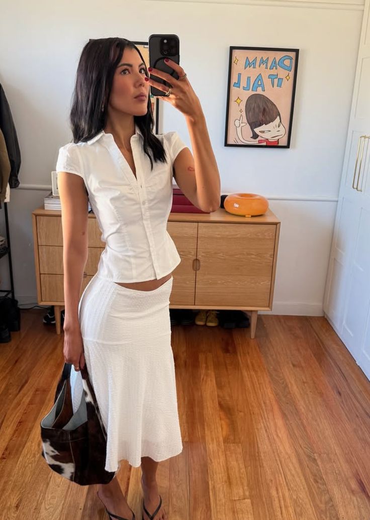 Hội mặc đẹp nhất thế giới b&igrave;nh chọn "chiếc v&aacute;y s&agrave;nh điệu nhất h&egrave;": N&agrave;ng n&agrave;o chưa sắm th&igrave; sống chậm qu&aacute;- Ảnh 8.