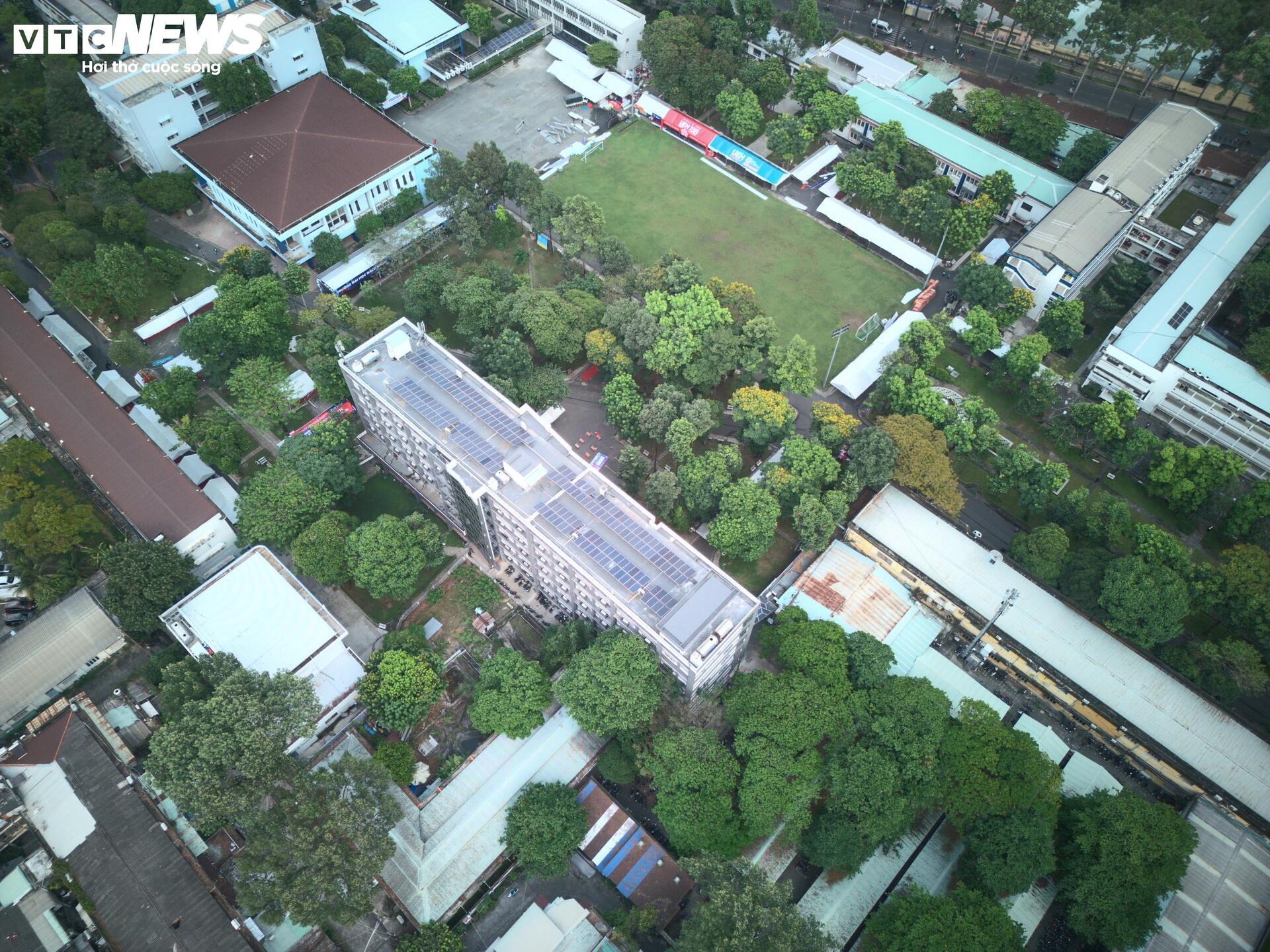 To&agrave;n cảnh trường Đại học B&aacute;ch khoa giữa "đất v&agrave;ng" TP.HCM- Ảnh 3.