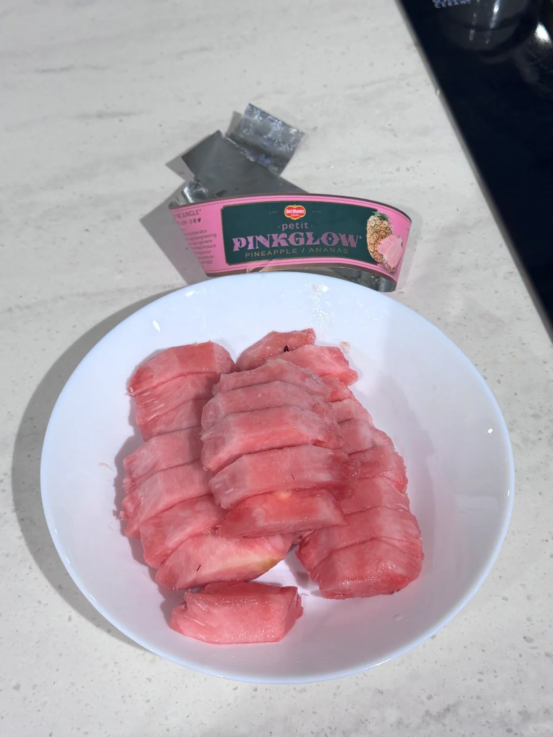 Cư d&acirc;n mạng xứ Trung đang ph&aacute;t cuồng với dứa ruột hồng "b&aacute;nh b&egrave;o": Quả xịn h&eacute;t gi&aacute; gần 3 triệu đồng, đ&aacute;ng tiền hay chỉ l&agrave; m&aacute;c "thuế IQ"?- Ảnh 14.