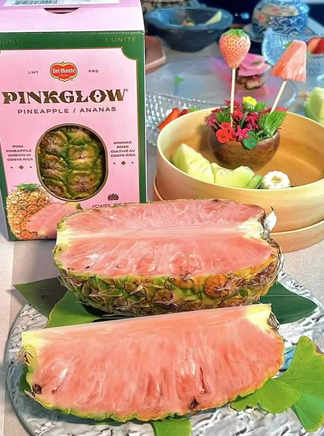 Cư d&acirc;n mạng xứ Trung đang ph&aacute;t cuồng với dứa ruột hồng "b&aacute;nh b&egrave;o": Quả xịn h&eacute;t gi&aacute; gần 3 triệu đồng, đ&aacute;ng tiền hay chỉ l&agrave; m&aacute;c "thuế IQ"?- Ảnh 19.