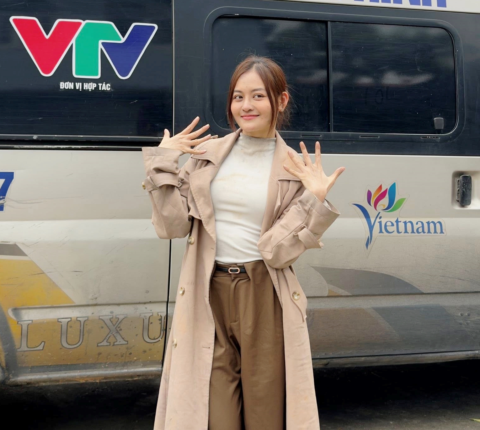 Mỹ nh&acirc;n b&iacute; ẩn nhất phim Việt hiện tại: Ai cũng biết t&ecirc;n nhưng kh&ocirc;ng biết mặt, một khi xuất hiện l&agrave; ngập drama- Ảnh 5.