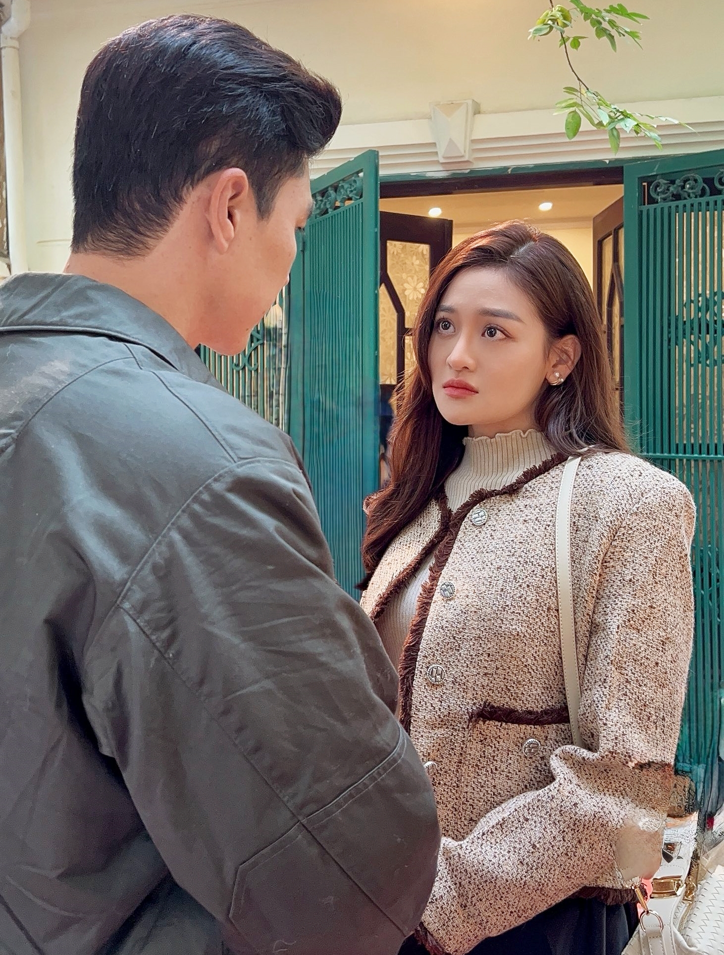 Mỹ nh&acirc;n b&iacute; ẩn nhất phim Việt hiện tại: Ai cũng biết t&ecirc;n nhưng kh&ocirc;ng biết mặt, một khi xuất hiện l&agrave; ngập drama- Ảnh 2.