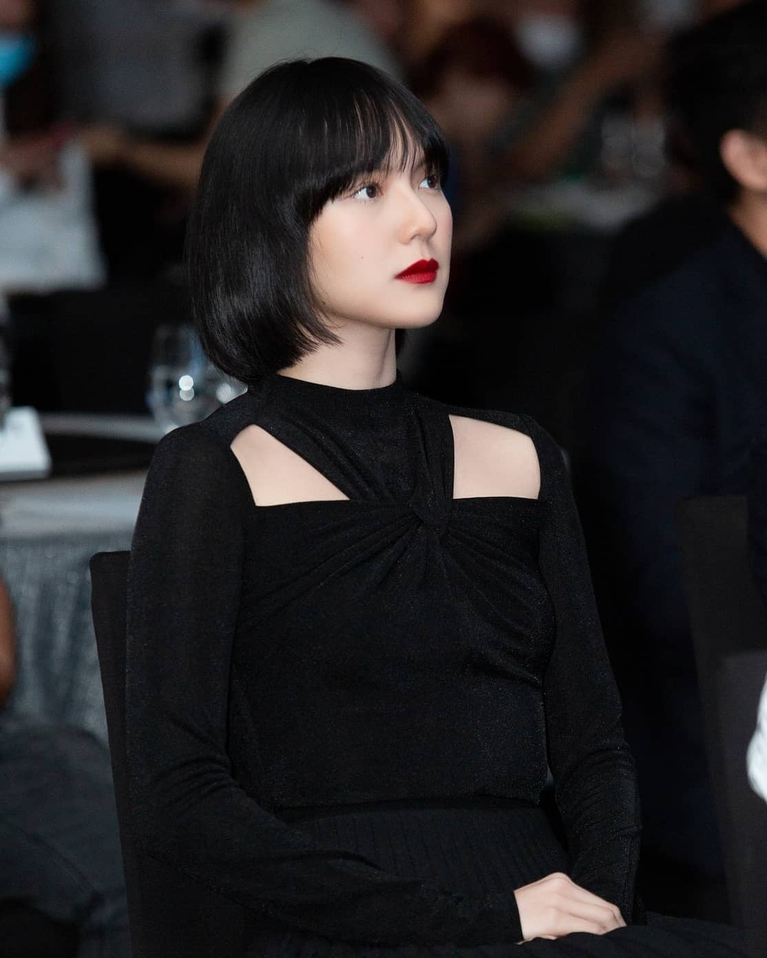 Ồn &agrave;o chuyện ăn mặc của Hải T&uacute;- Ảnh 6.