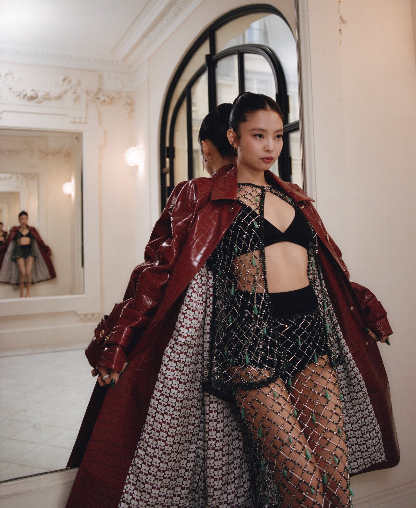 Kh&ocirc;ng tin nổi m&agrave;n "bay m&agrave;u" của BLACKPINK ở bảng xếp hạng Paris Fashion Week!- Ảnh 7.
