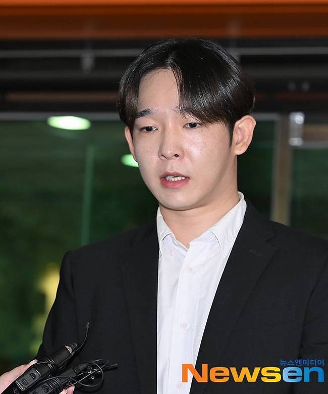 Nam ca sĩ say rượu l&aacute;i xe với tốc độ gần 200 km/h lao v&agrave;o dải ph&acirc;n c&aacute;ch, nay nguy cơ ngồi t&ugrave; 1,5 năm- Ảnh 2.