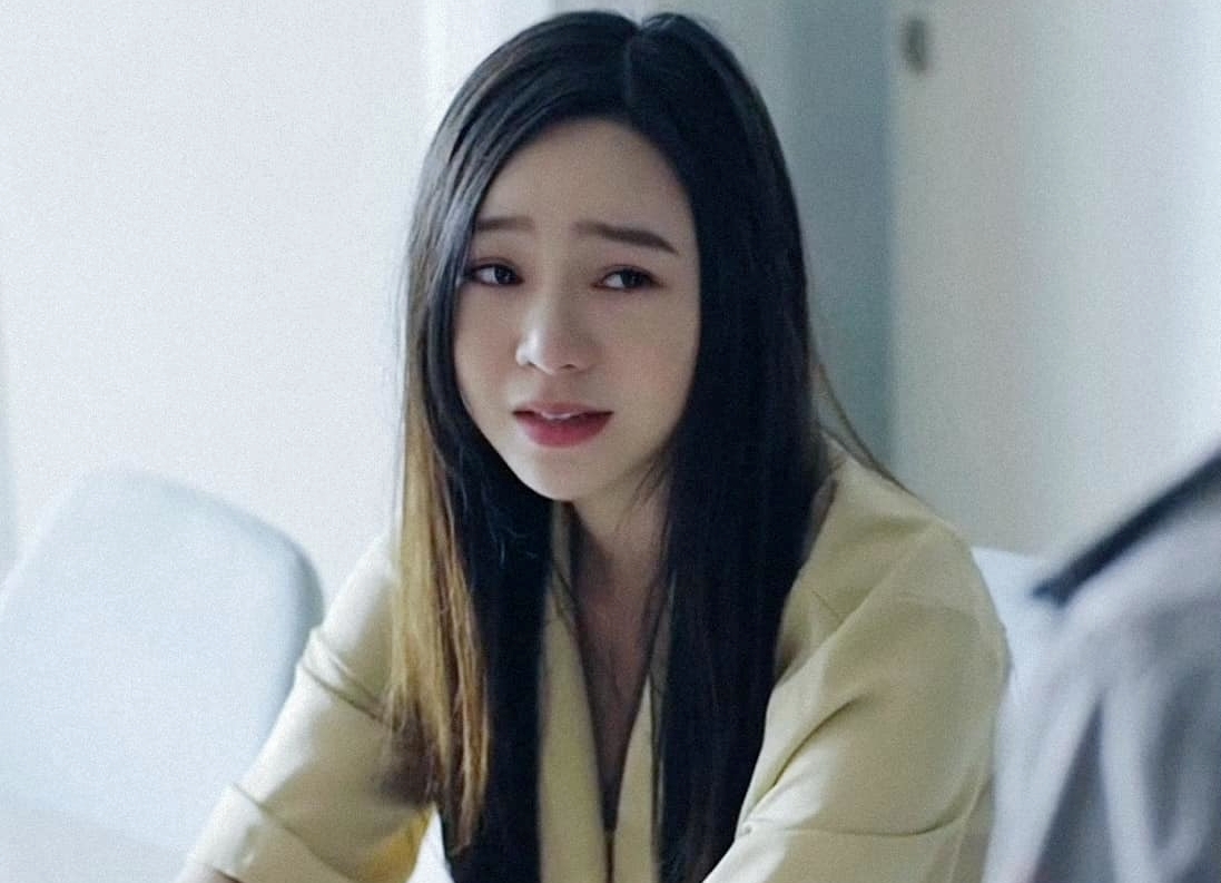 Việt Nam c&oacute; 1 mỹ nh&acirc;n khổ th&ecirc;m 1 phần l&agrave; đẹp th&ecirc;m 10 phần: Kh&oacute;c tả tơi rũ rượi vẫn ho&agrave;n mỹ mới t&agrave;i- Ảnh 6.