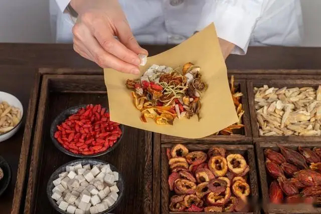 "50 suy tinh - 60 suy kh&iacute; - 70 suy huyết": Quy luật l&atilde;o h&oacute;a &iacute;t người biết, dưỡng sinh sai dễ c&agrave;ng nhanh yếu- Ảnh 2.