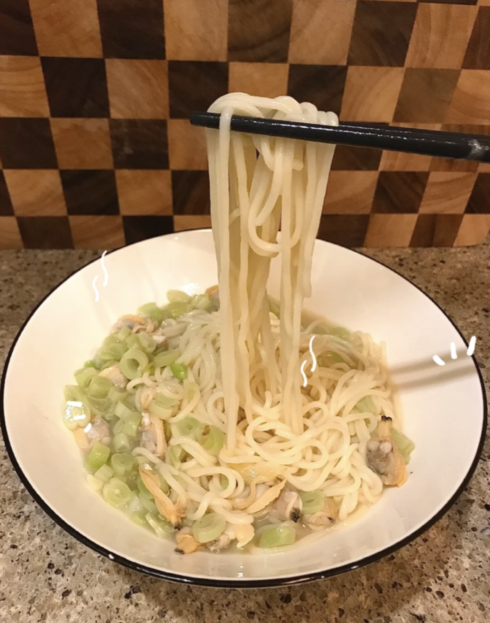 Ai m&ecirc; b&uacute;n phở chắc chắn phải th&egrave;m "chảy nước miếng" với 6 t&ocirc; m&igrave; nức tiếng v&ugrave;ng n&agrave;y: Nước d&ugrave;ng thanh ngọt, th&ecirc;m kh&uacute;c "x&iacute; qu&aacute;ch" th&igrave; qu&ecirc;n sầu!- Ảnh 7.