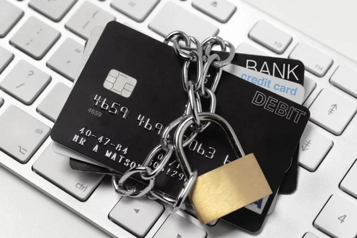 4 trường hợp t&agrave;i khoản ng&acirc;n h&agrave;ng bị Vietcombank, Agribank, VietinBank, BIDV "x&oacute;a sổ" ngay lập tức- Ảnh 1.