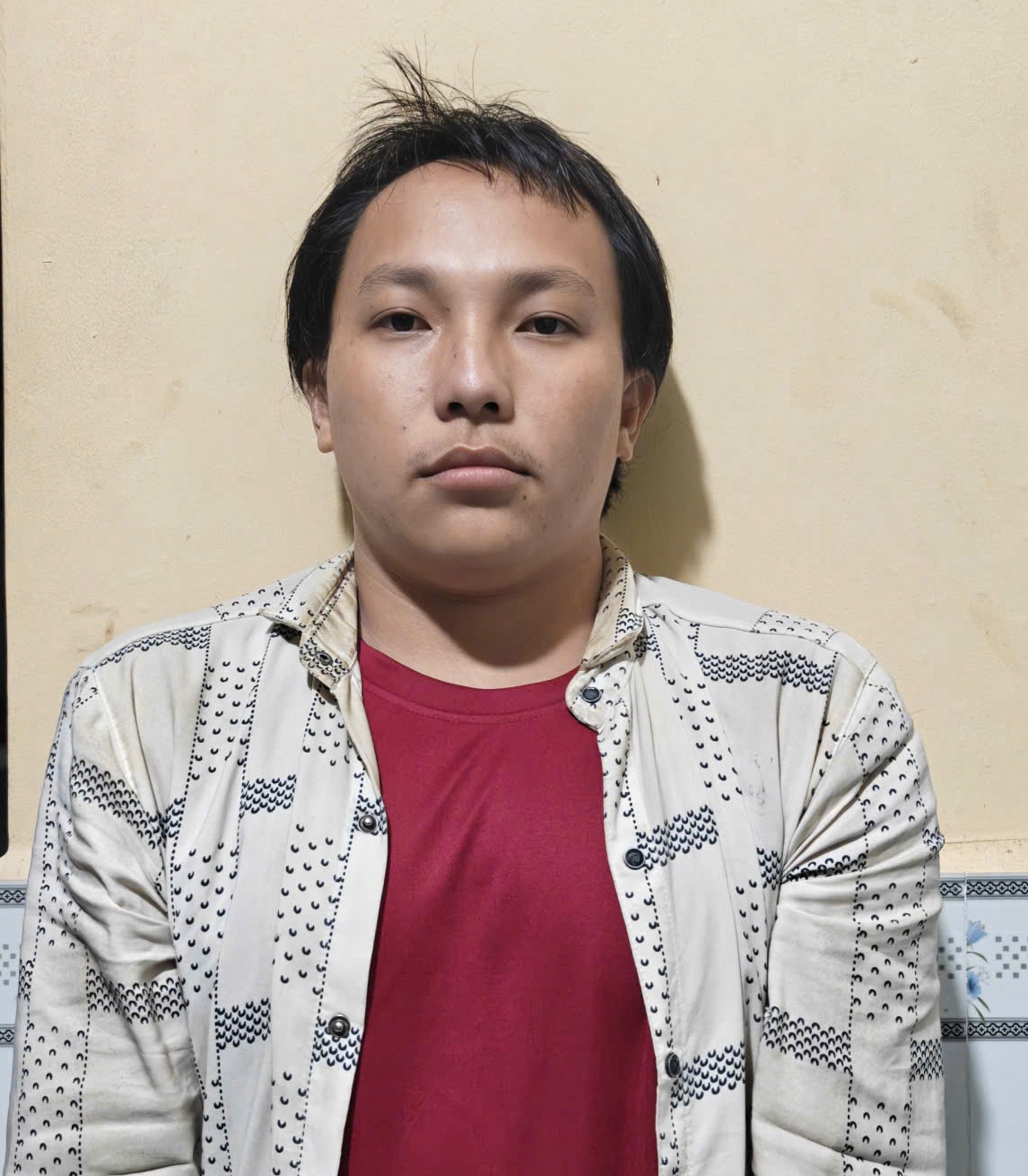 Bắt khẩn cấp Trương Văn Vũ, SN 1999: Tưới xăng đốt người b&aacute;n ve chai v&igrave;... tiếng rao- Ảnh 1.