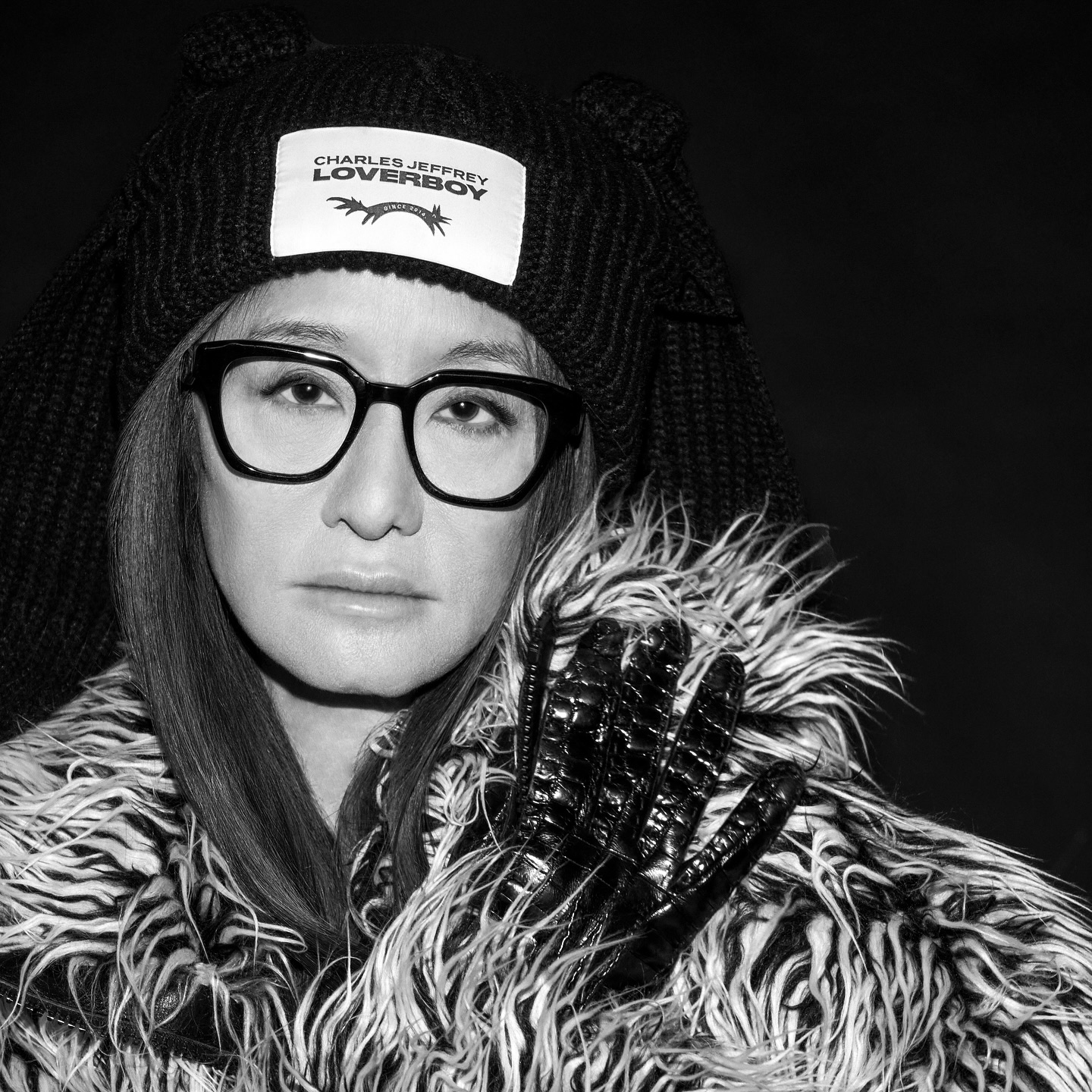 "Nữ ho&agrave;ng v&aacute;y cưới" 76 tuổi trẻ kh&ocirc;ng k&eacute;m Dương Lệ B&igrave;nh: 40 tuổi khởi nghiệp đế chế 7000 tỷ, cứ l&agrave;m việc của m&igrave;nh ắt sẽ trẻ ra- Ảnh 7.