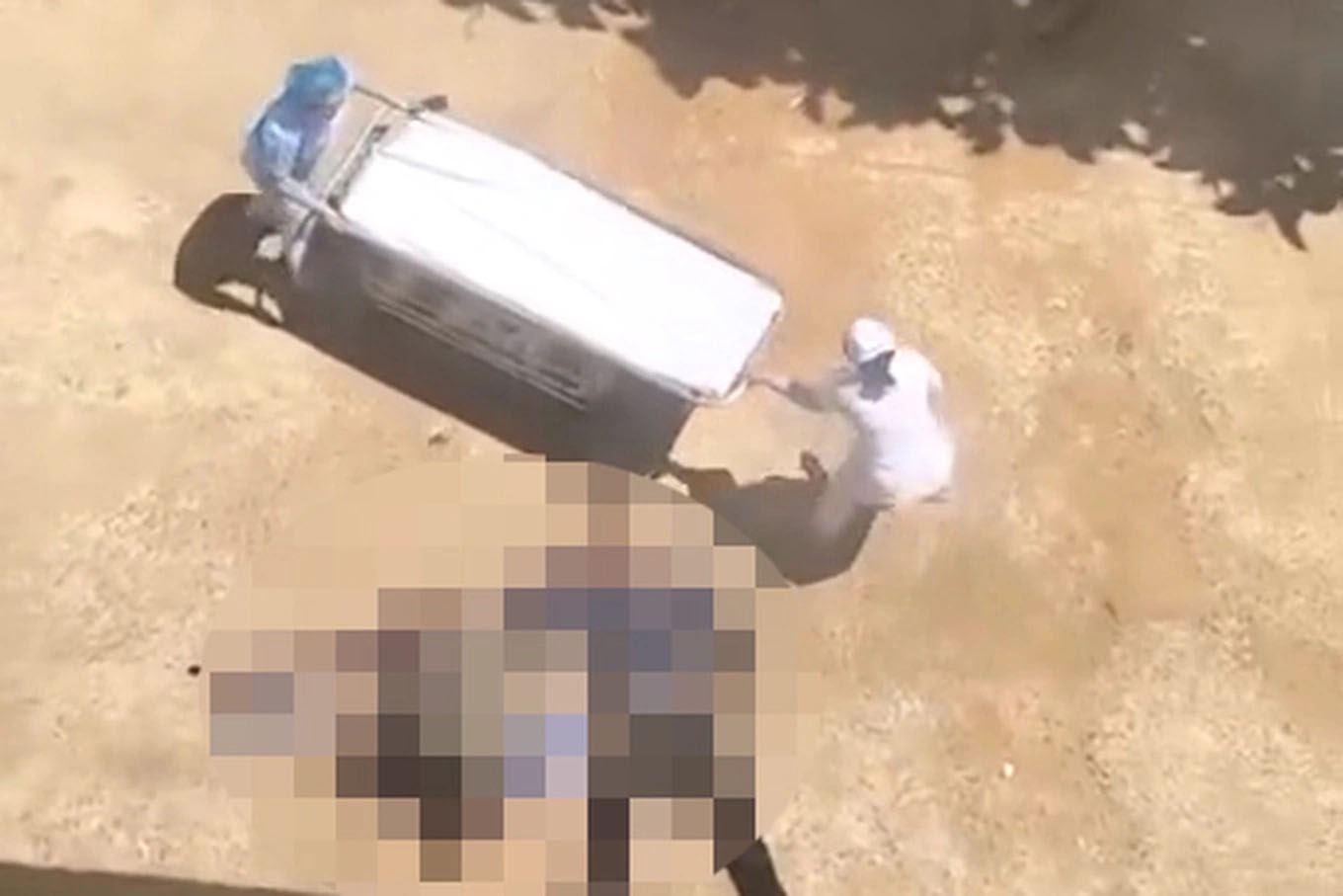 Chồng l&ecirc;n s&acirc;n thượng bệnh viện nhảy xuống qua đời khi đi chăm vợ: H&eacute; lộ chi tiết bất thường trước đ&oacute;- Ảnh 1.