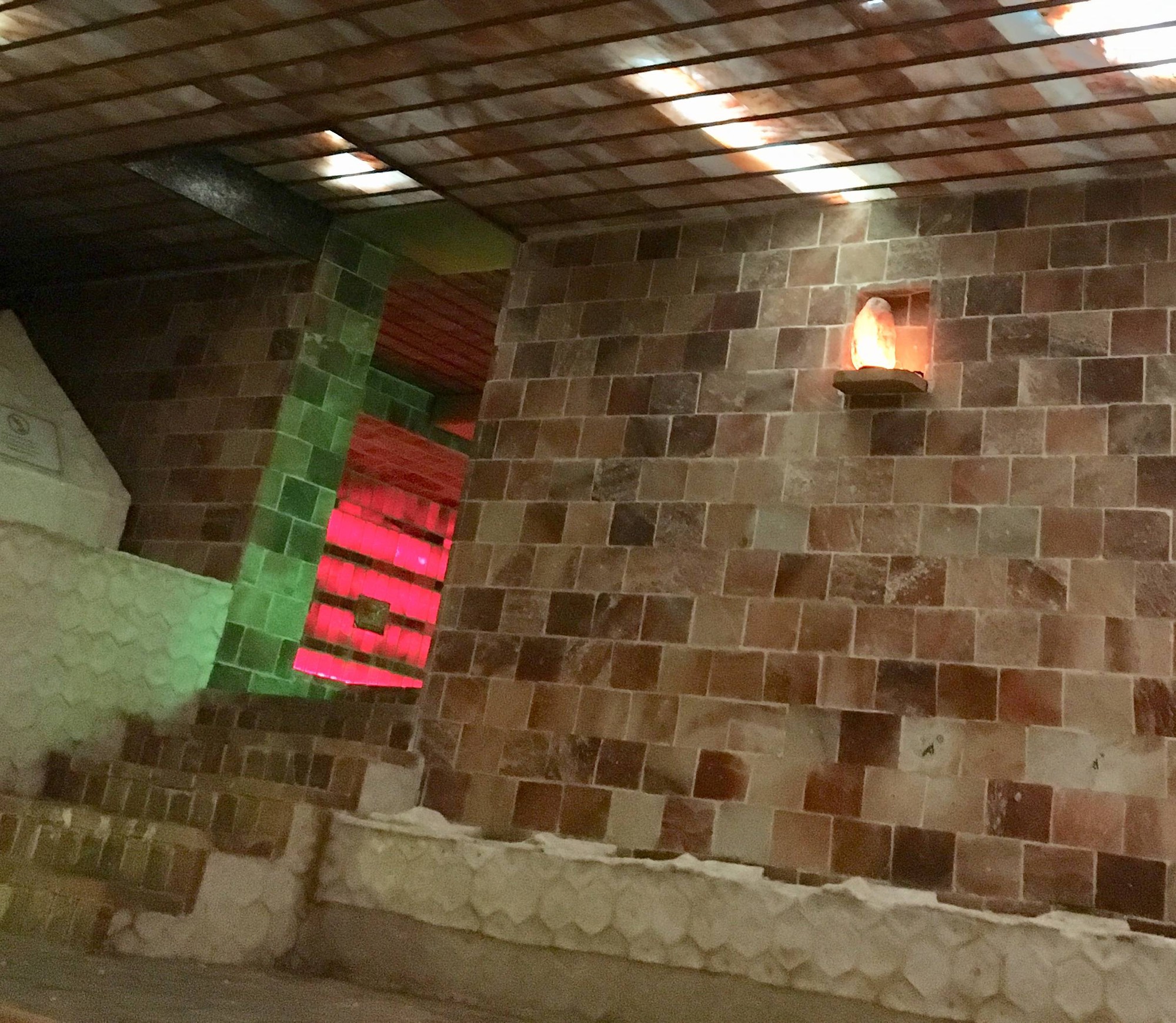 4h s&aacute;ng, kh&aacute;ch Việt bỏ chạy khỏi ph&ograve;ng tắm hơi c&ocirc;ng cộng ở H&agrave;n Quốc: "Nơi đ&oacute; kh&ocirc;ng d&agrave;nh cho t&ocirc;i"- Ảnh 1.