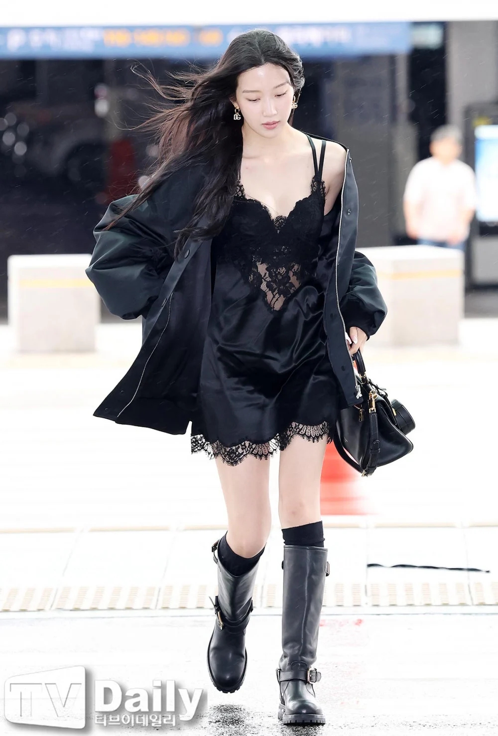 Nữ ch&iacute;nh phim t&igrave;nh cảm đang lấy đi nước mắt kh&aacute;n giả: Xinh đ&uacute;ng kiểu tiểu thư, style đơn giản m&agrave; "chất"- Ảnh 8.