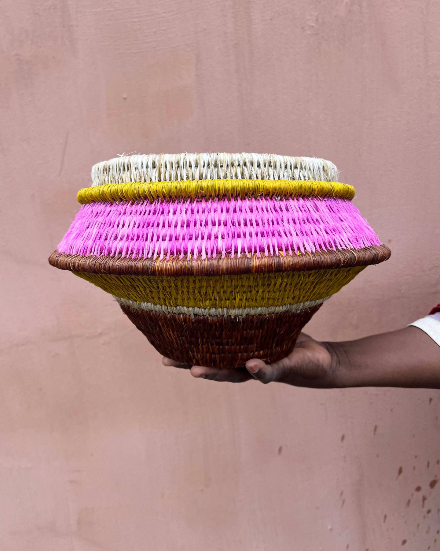 Tr&agrave;o lưu "Slowcation": Phụ nữ hiện đại chi ng&agrave;n đ&ocirc; sang tận ch&acirc;u &Acirc;u chỉ để... h&aacute;i hoa v&agrave; in vải chữa l&agrave;nh &aacute;p lực- Ảnh 10.