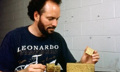 Ngồi t&ugrave; 11 năm v&igrave; t&igrave;m ra kho b&aacute;u 3 tấn v&agrave;ng dưới đ&aacute;y đại dương nhưng nhất quyết kh&ocirc;ng tiết lộ vị tr&iacute;- Ảnh 2.