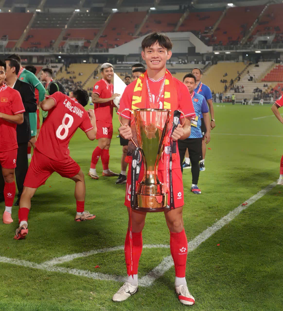 Tiền đạo U23 Việt Nam b&aacute;o "tin vui" sau 2 năm kết h&ocirc;n: Sắp đ&oacute;n "ngựa con" đầu l&ograve;ng!- Ảnh 5.