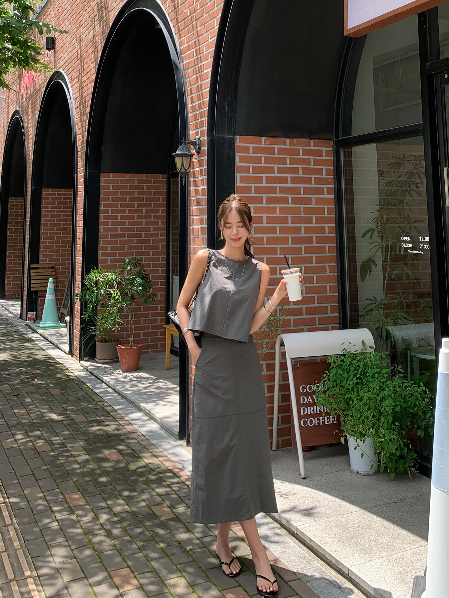 4 kiểu ch&acirc;n v&aacute;y m&ugrave;a h&egrave; cứ mặc l&agrave; trẻ ra 5 tuổi- Ảnh 6.