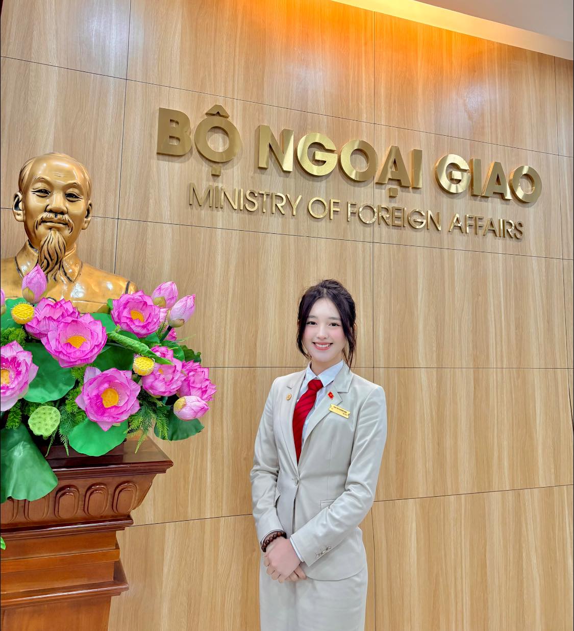 Bố l&aacute;i xe tải, c&ocirc; g&aacute;i 22 tuổi ở Bắc Ninh tr&uacute;ng tuyển Thạc sĩ ở Harvard: "M&igrave;nh kh&ocirc;ng xấu hổ d&ugrave; gia đ&igrave;nh kh&ocirc;ng kh&aacute; giả"- Ảnh 4.